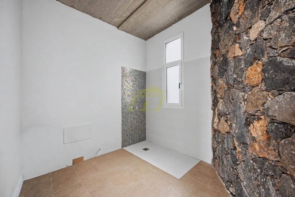 3 bedroom Villa for sale in Femes with garage - € 550,000 (Ref: 9935450)