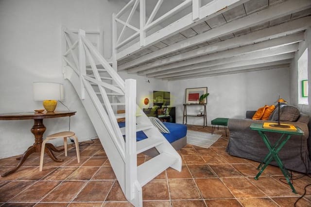 6 soverom Villa til salgs i Haría - € 750 000 (Ref: 9956707)