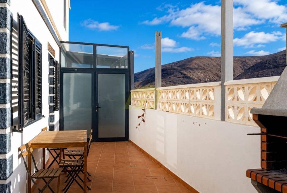3 bedroom Apartment for sale in Orzola - € 279,500 (Ref: 9956708)