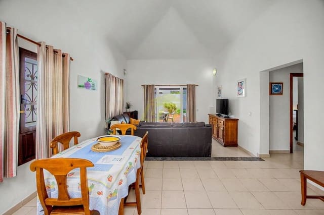 3 bedroom Bungalow for sale in Costa Teguise, Teguise with pool garage - € 480,000 (Ref: 9959050)