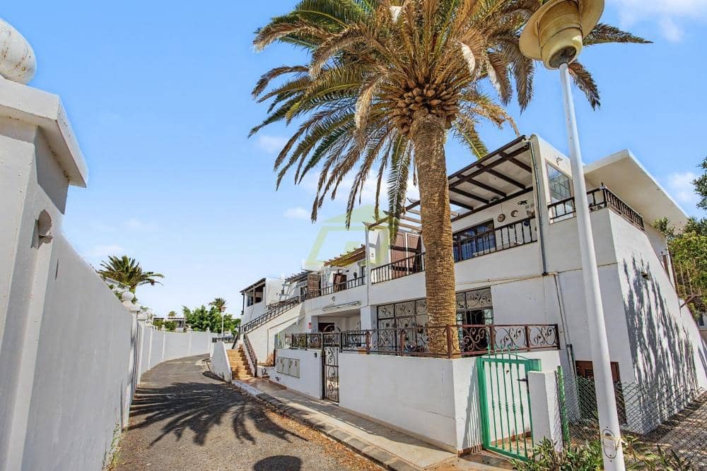 2 makuuhuone Huoneisto myytävänä paikassa Puerto del Carmen - 279 000 € (Ref: 9959051)