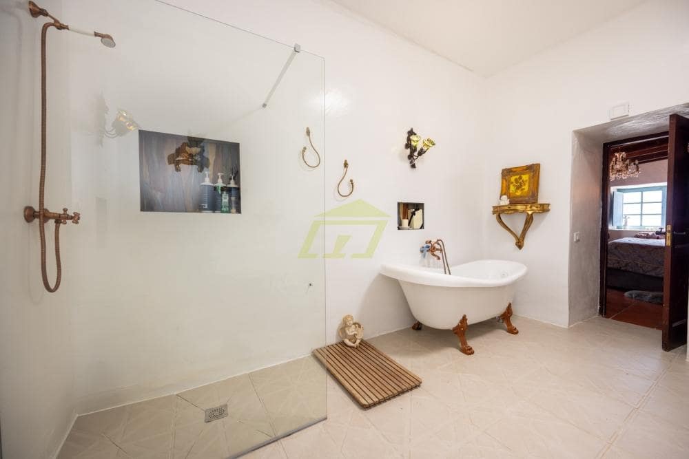 6 sypialnia Willa na sprzedaż w Macher z basenem - 990 000 € (Ref: 9959052)