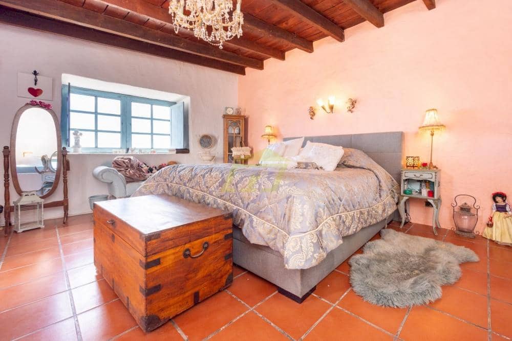 6 sypialnia Willa na sprzedaż w Macher z basenem - 990 000 € (Ref: 9959052)