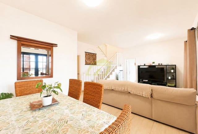 3 quarto Moradia para venda em Costa Teguise, Teguise com piscina garagem - 365 000 € (Ref: 9964618)