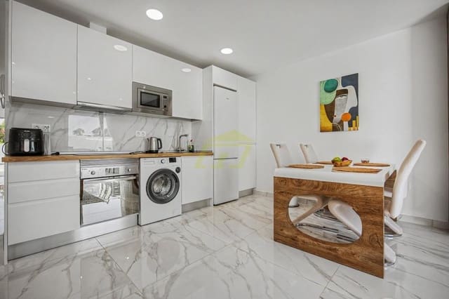 2 sypialnia Apartament na sprzedaż w Puerto del Carmen, Tías z basenem - 399 999 € (Ref: 9964619)