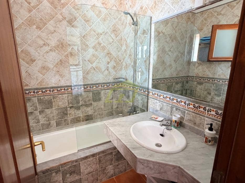 2 quarto Moradia para venda em Playa Blanca com piscina - 435 000 € (Ref: 9964621)