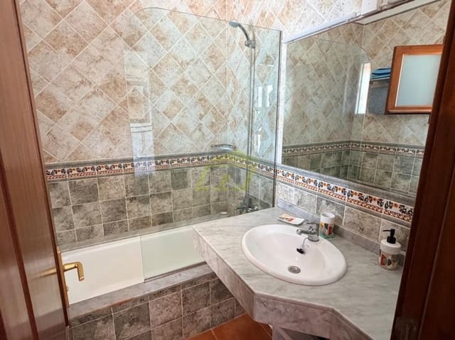 2 quarto Moradia para venda em Playa Blanca, Yaiza com piscina - 435 000 € (Ref: 9964621)