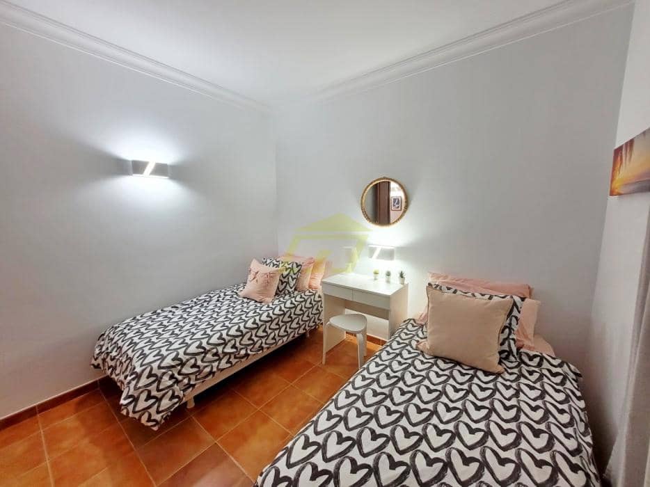 3 soverom Villa til salgs i Playa Blanca med svømmebasseng garasje - € 475 000 (Ref: 9969156)