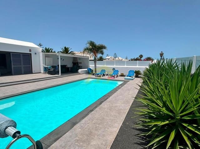 3 soverom Villa til salgs i Playa Blanca, Yaiza med svømmebasseng garasje - € 475 000 (Ref: 9969156)
