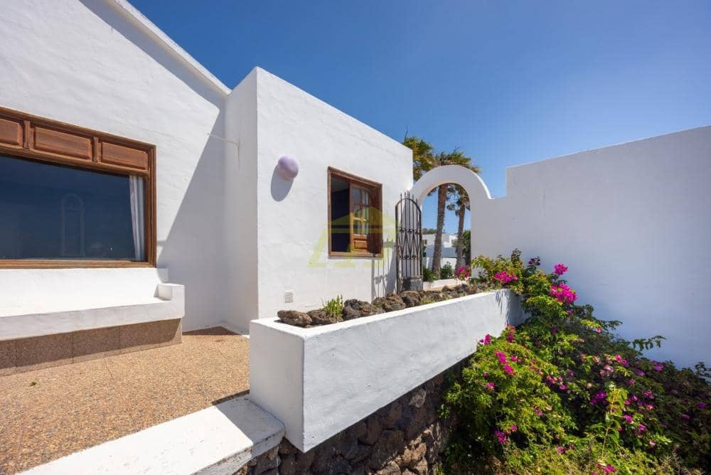 4 soverom Villa til salgs i Guime med svømmebasseng garasje - € 480 000 (Ref: 9974587)