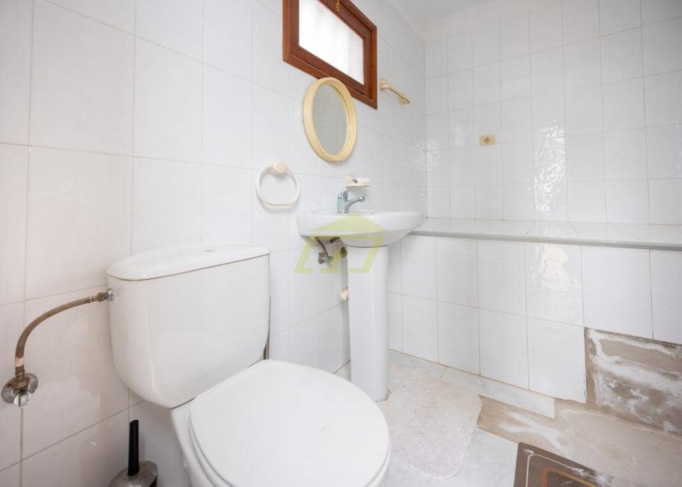 4 soverom Villa til salgs i Guime med svømmebasseng garasje - € 480 000 (Ref: 9974587)