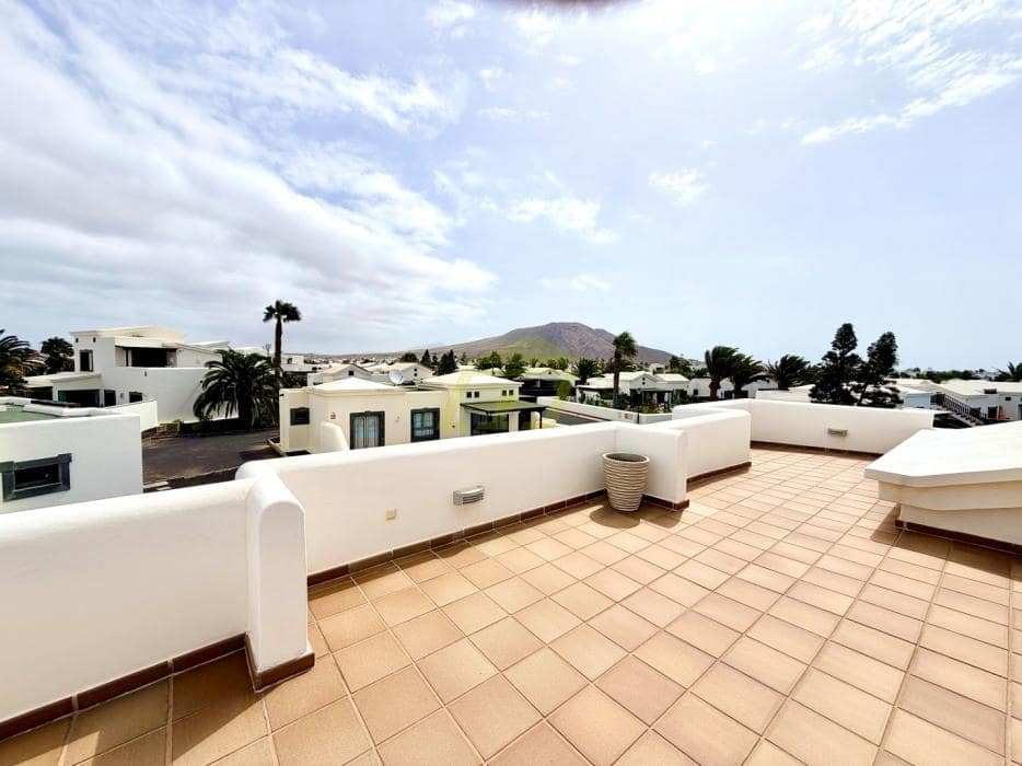 2 soverom Villa til salgs i Playa Blanca med svømmebasseng - € 495 000 (Ref: 9978122)