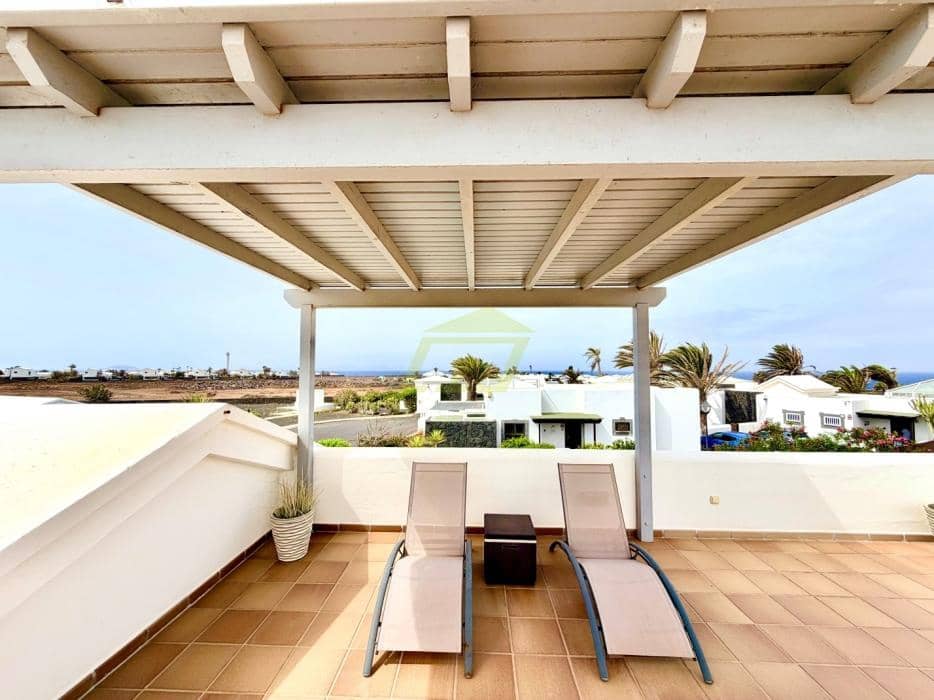 2 soverom Villa til salgs i Playa Blanca med svømmebasseng - € 495 000 (Ref: 9978122)