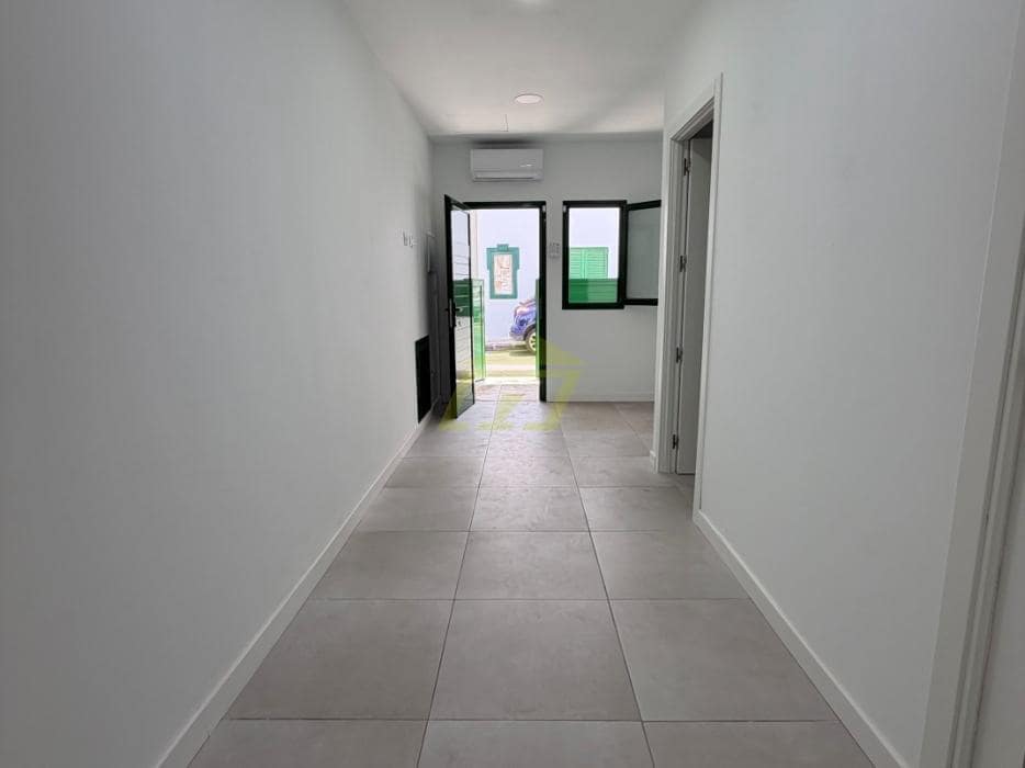 2 Zimmer Gewerbe zu verkaufen in Playa Blanca - 169.000 € (Ref: 9984298)