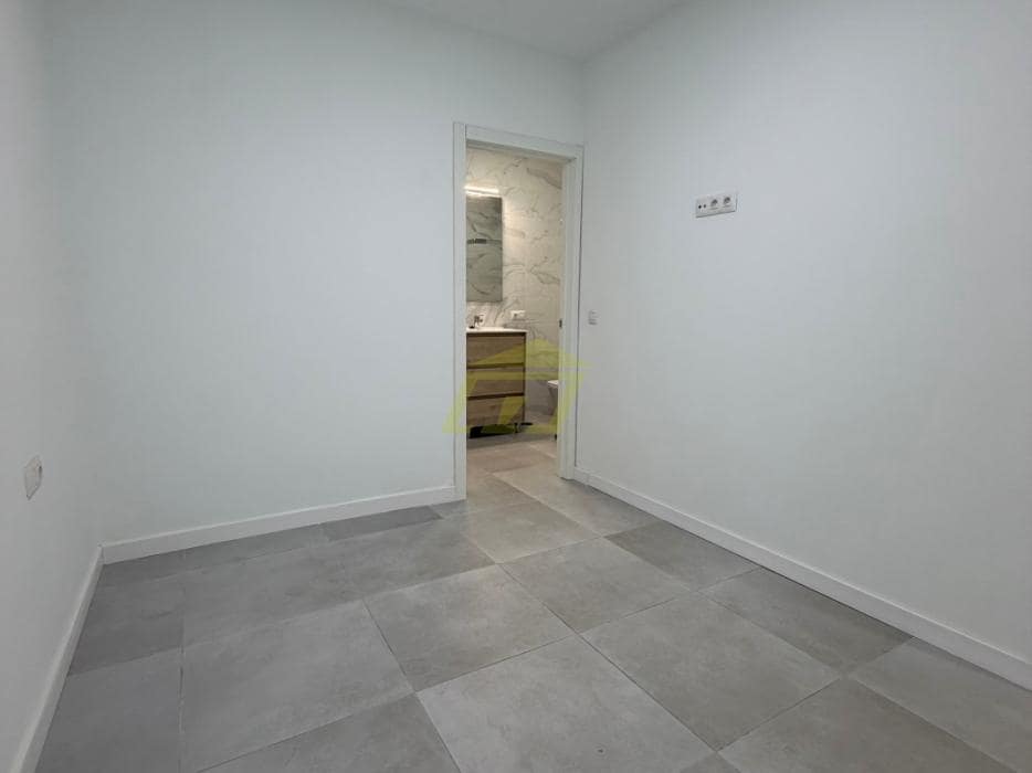2 Zimmer Gewerbe zu verkaufen in Playa Blanca - 169.000 € (Ref: 9984298)