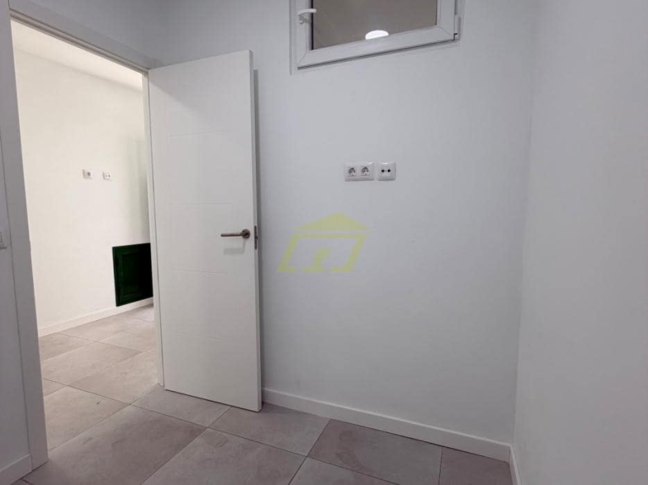 2 Zimmer Gewerbe zu verkaufen in Playa Blanca - 169.000 € (Ref: 9984298)
