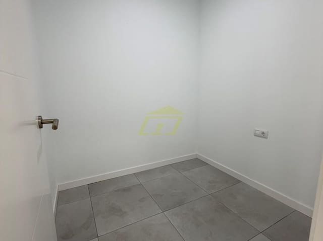2 Zimmer Gewerbe zu verkaufen in Playa Blanca, Yaiza - 169.000 € (Ref: 9984298)