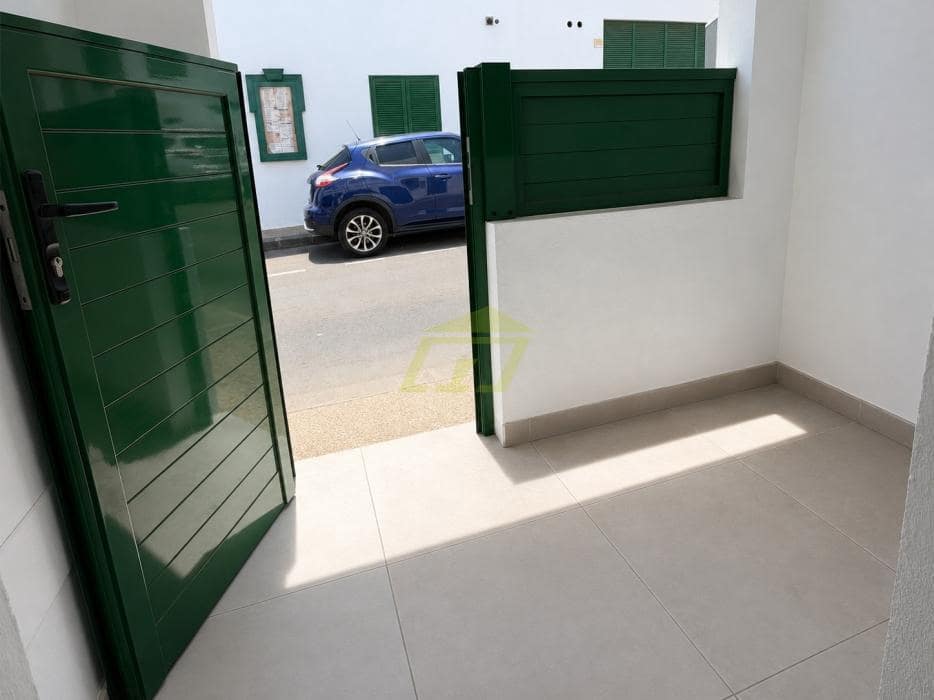 2 Zimmer Gewerbe zu verkaufen in Playa Blanca - 169.000 € (Ref: 9984298)