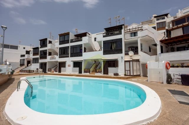 2 soverom Kommersiell til salgs i Puerto del Carmen, Tías med svømmebasseng - € 136 000 (Ref: 9996577)