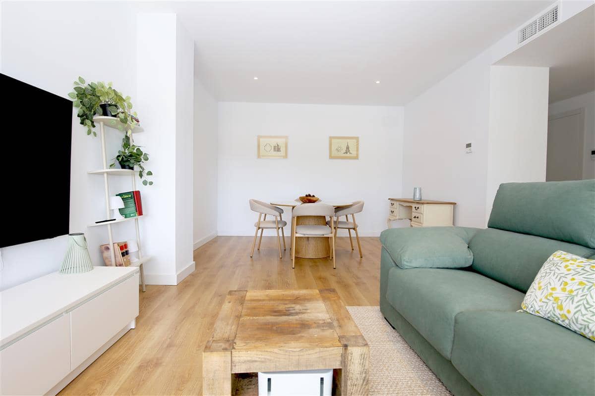 3 soveværelse Lejlighed til leje i Estepona med swimmingpool garage - € 2.900 (Ref: 10101038)
