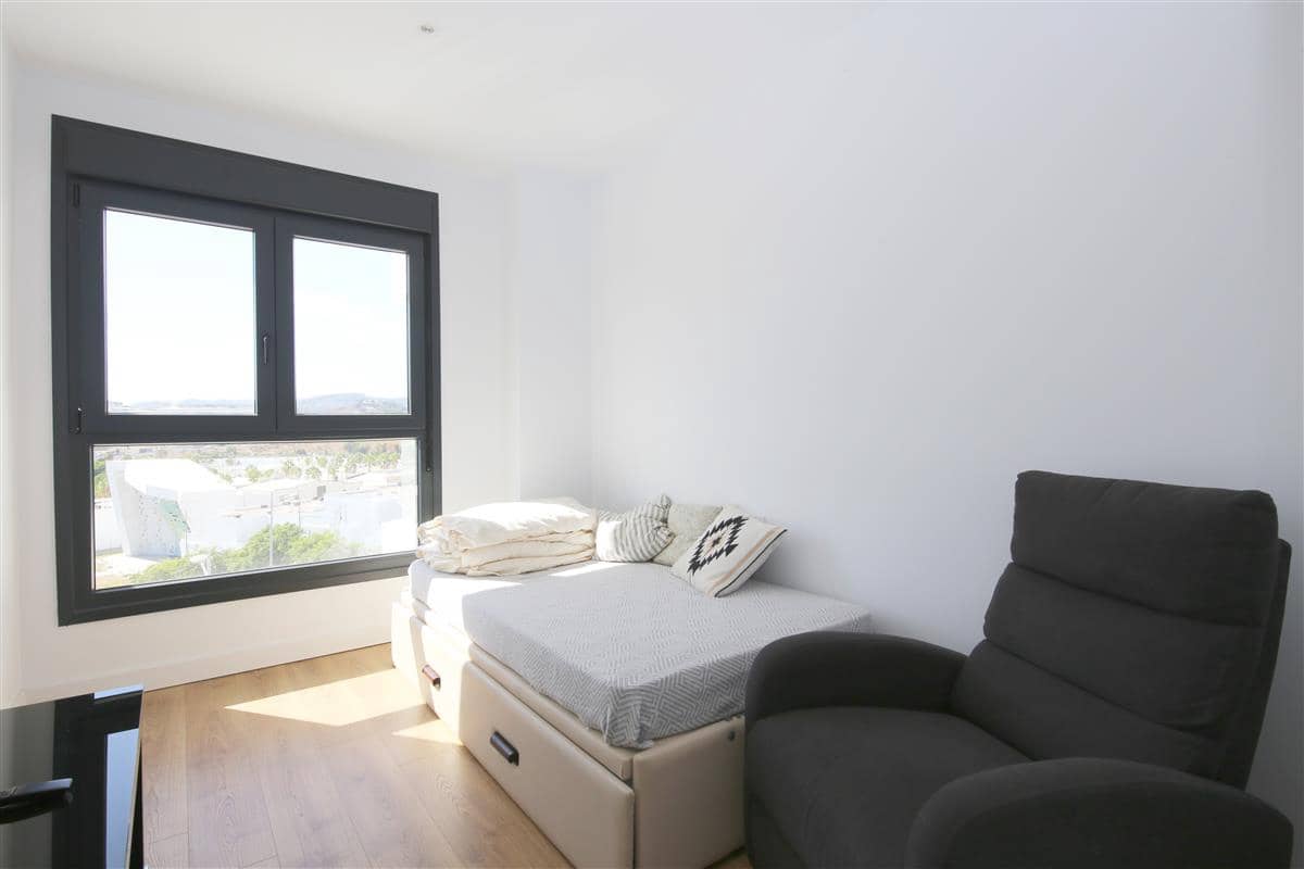 3 soveværelse Lejlighed til leje i Estepona med swimmingpool garage - € 2.900 (Ref: 10101038)
