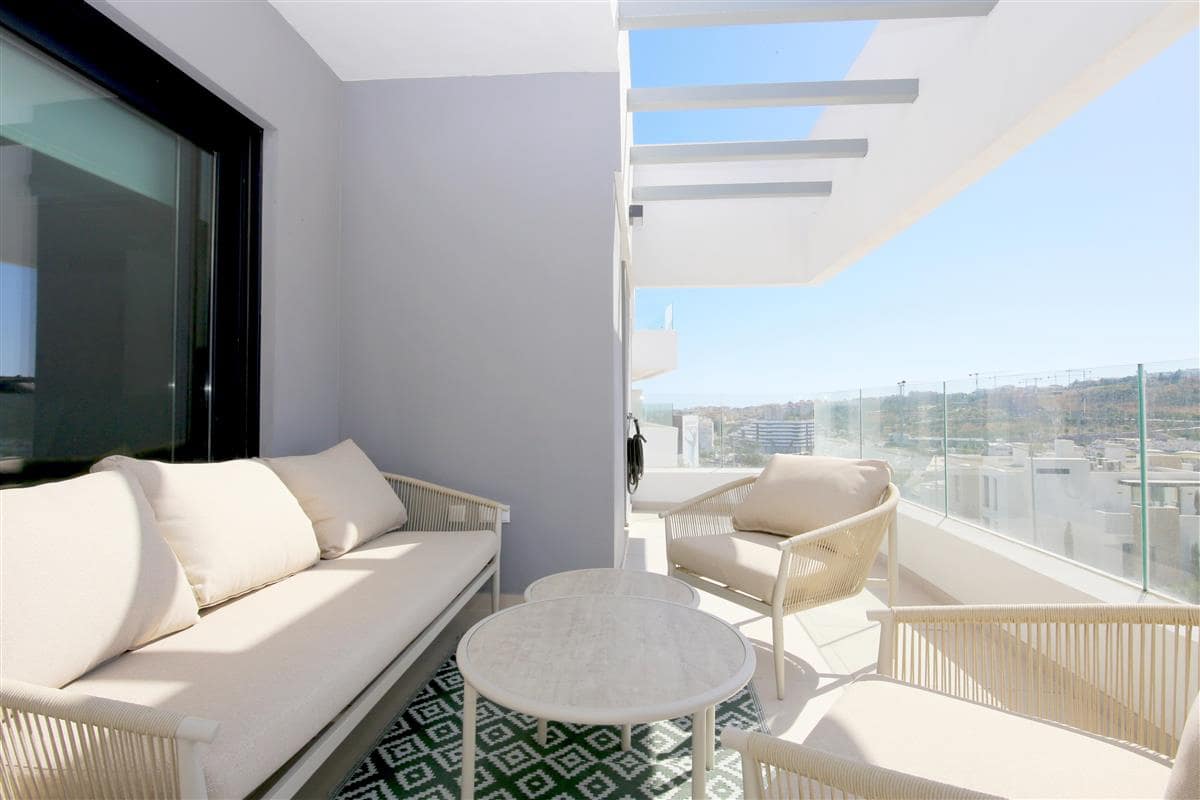 3 soveværelse Lejlighed til leje i Estepona med swimmingpool garage - € 2.900 (Ref: 10101038)