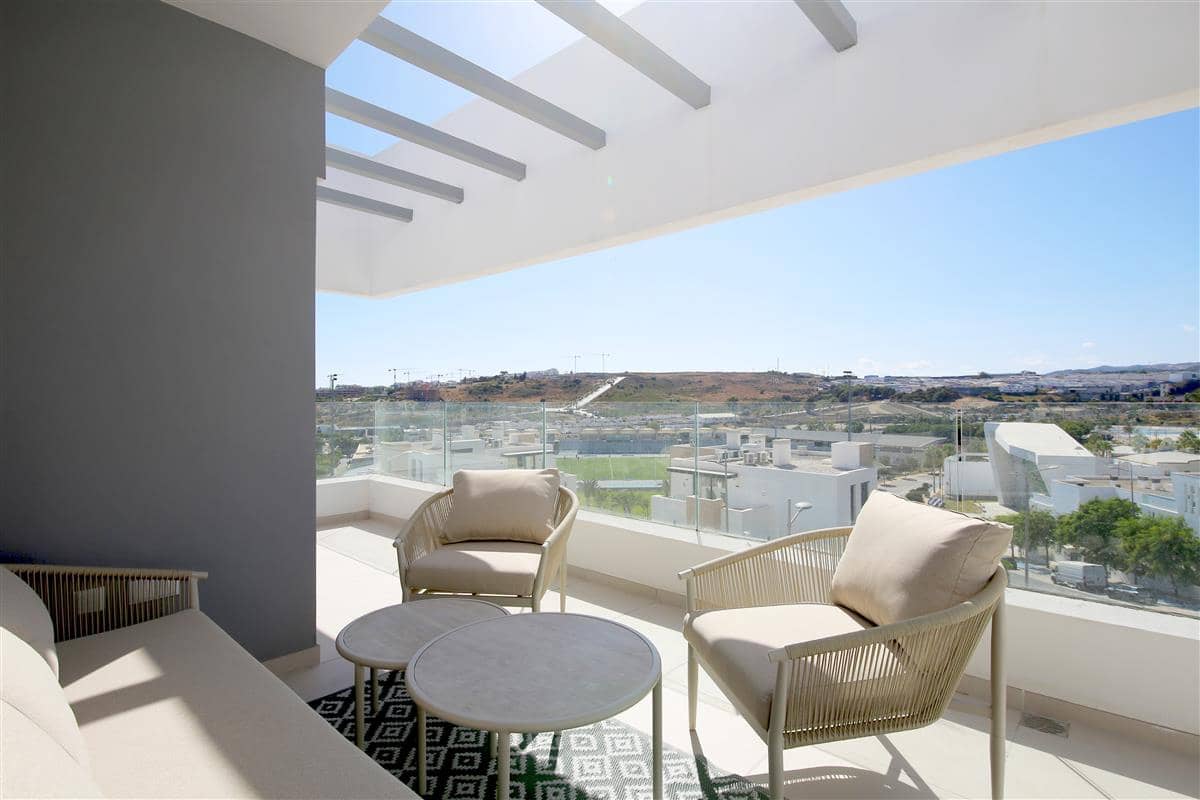 3 soveværelse Lejlighed til leje i Estepona med swimmingpool garage - € 2.900 (Ref: 10101038)