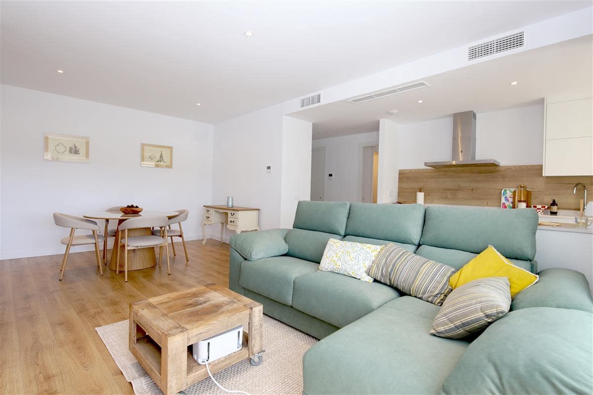 3 soveværelse Lejlighed til leje i Estepona med swimmingpool garage - € 2.900 (Ref: 10101038)
