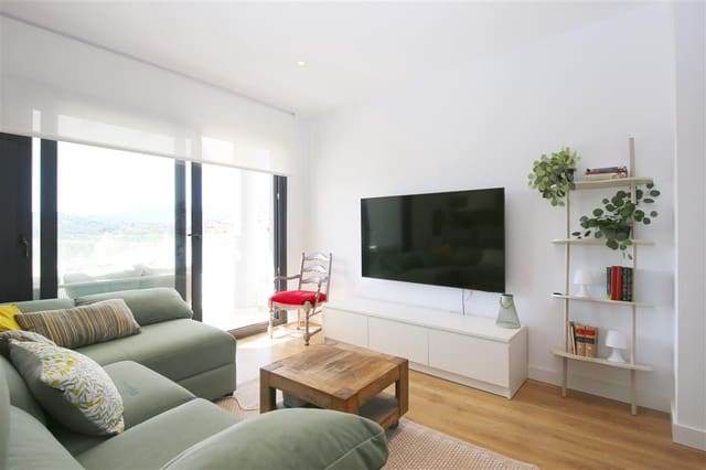 3 soveværelse Lejlighed til leje i Estepona med swimmingpool garage - € 2.900 (Ref: 10101038)