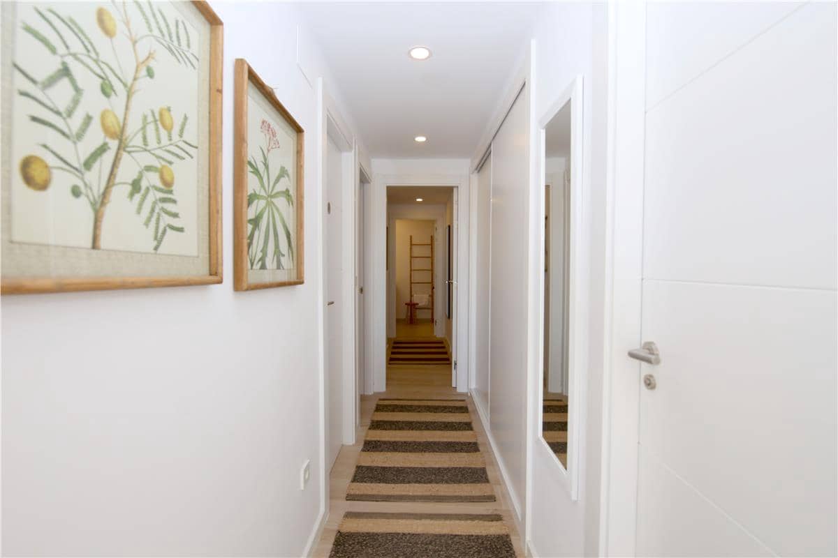 3 soveværelse Penthouse til leje i Estepona med swimmingpool garage - € 3.600 (Ref: 10165347)