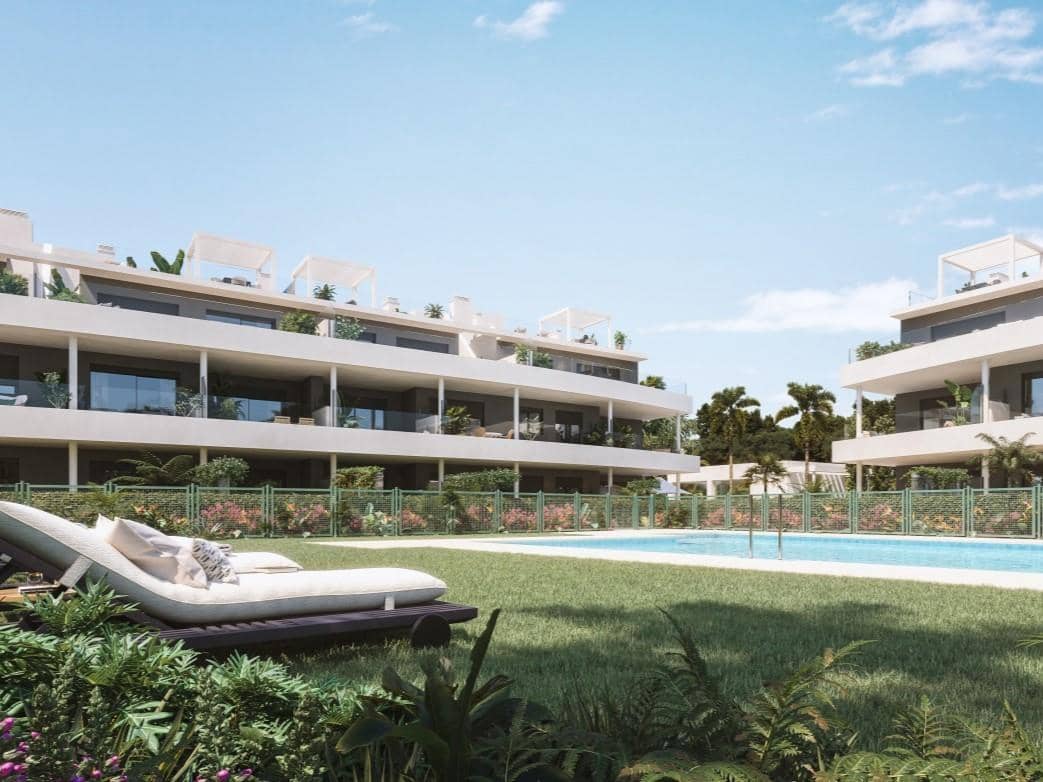2 bedroom Flat for sale in Estepona with pool - € 287,000 (Ref: 7980237)