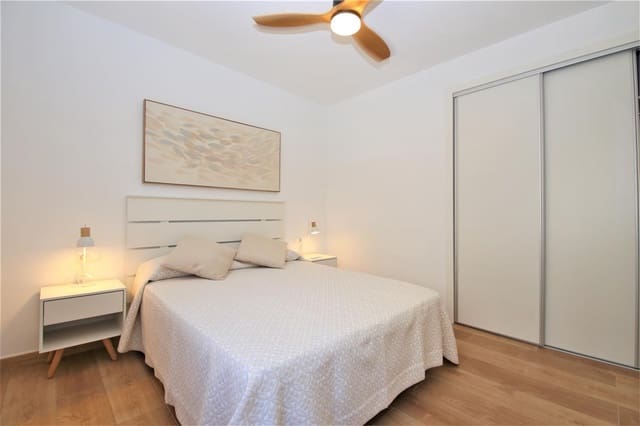 2 soverom Leilighet til leie i Estepona med svømmebasseng garasje - € 1 450 (Ref: 8283627)