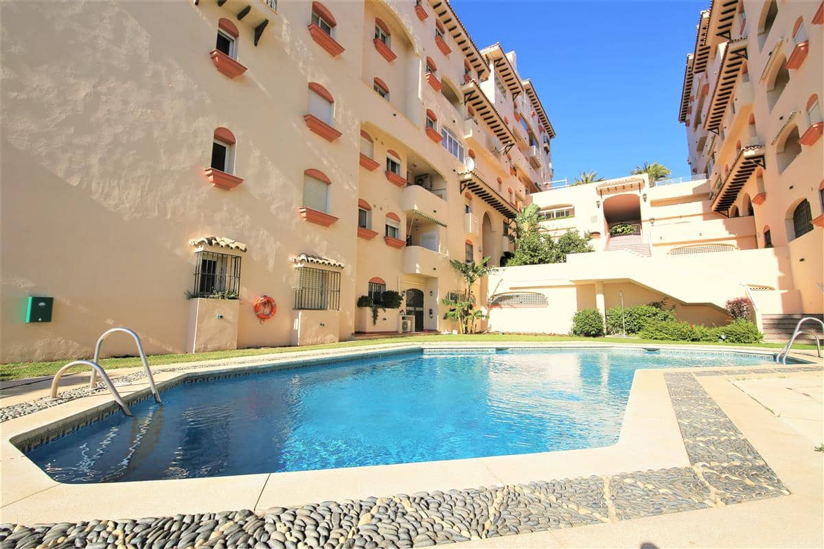 2 sovrum Lägenhet att hyra i Estepona med pool garage - 1 450 € (Ref: 8283627)