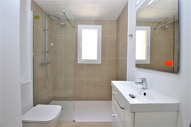 2 soverom Leilighet til leie i Estepona med svømmebasseng garasje - € 1 450 (Ref: 8283627)