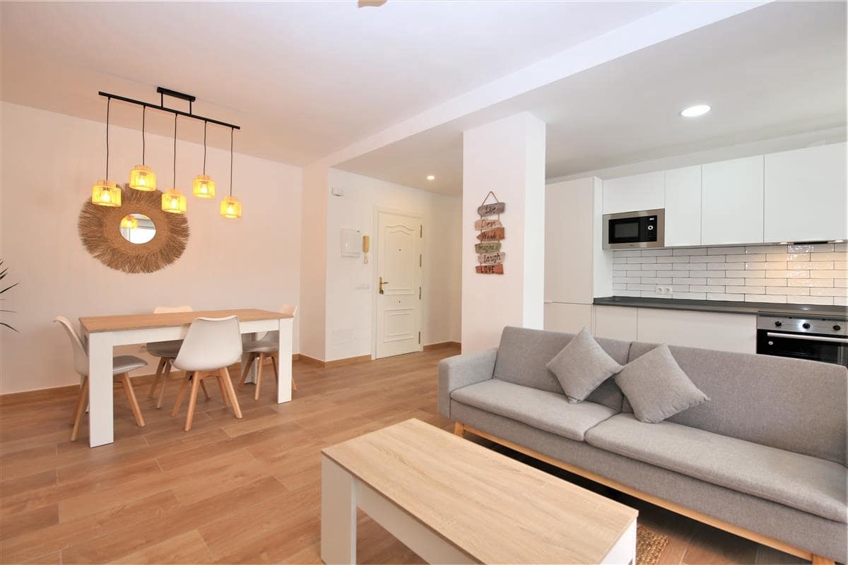 2 sovrum Lägenhet att hyra i Estepona med pool garage - 1 450 € (Ref: 8283627)