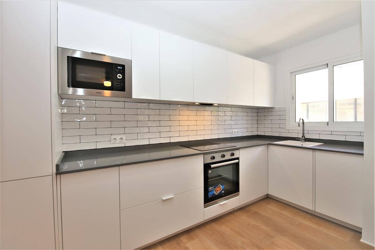 2 sovrum Lägenhet att hyra i Estepona med pool garage - 1 450 € (Ref: 8283627)