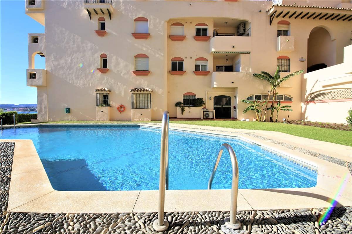 2 sovrum Lägenhet att hyra i Estepona med pool garage - 1 450 € (Ref: 8283627)