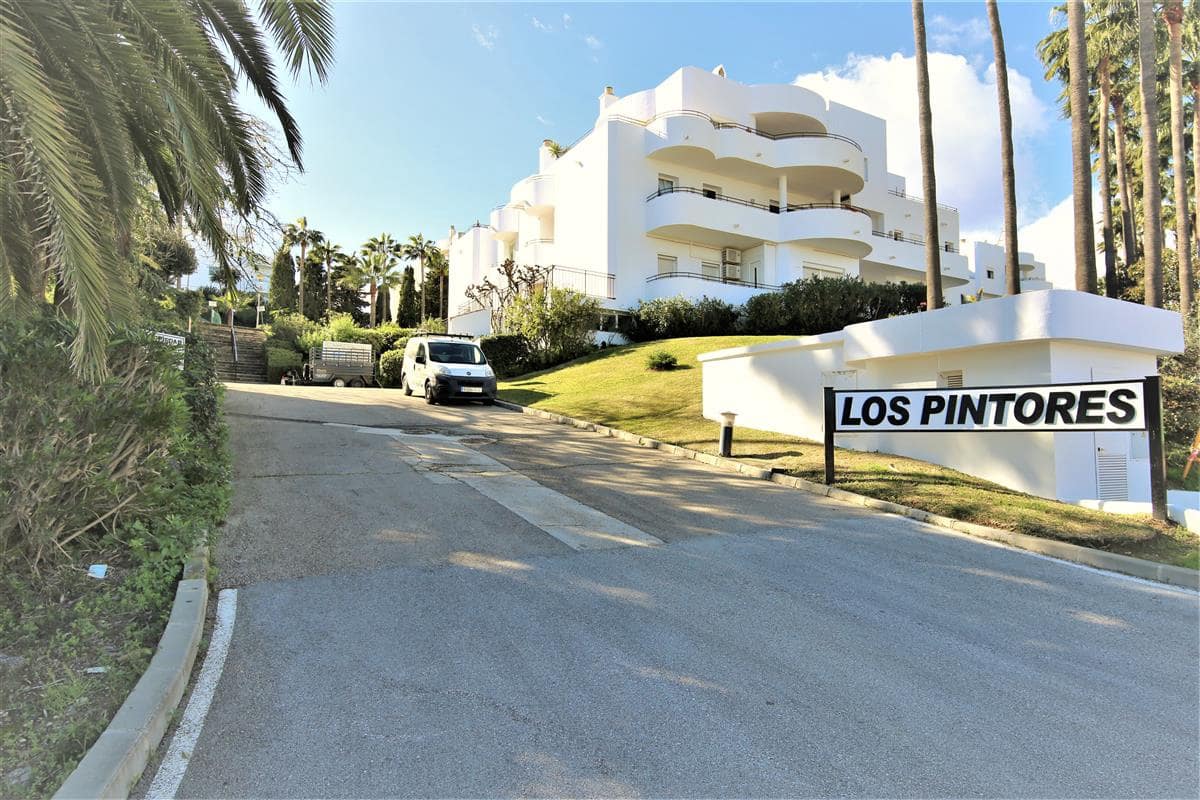 2 bedroom Penthouse for rent in Estepona with pool - € 1,200 (Ref: 8414857)