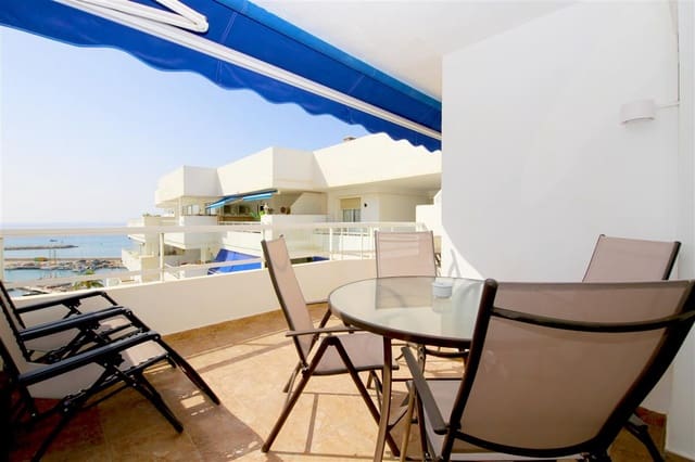 2 bedroom Penthouse for sale in Estepona with pool garage - € 749,000 (Ref: 8594454)