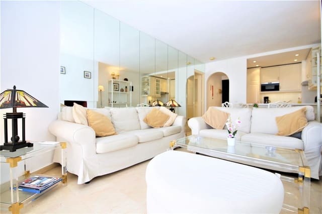 2 Zimmer Penthouse zu verkaufen in Estepona mit Pool Garage - 695.000 € (Ref: 8604471)
