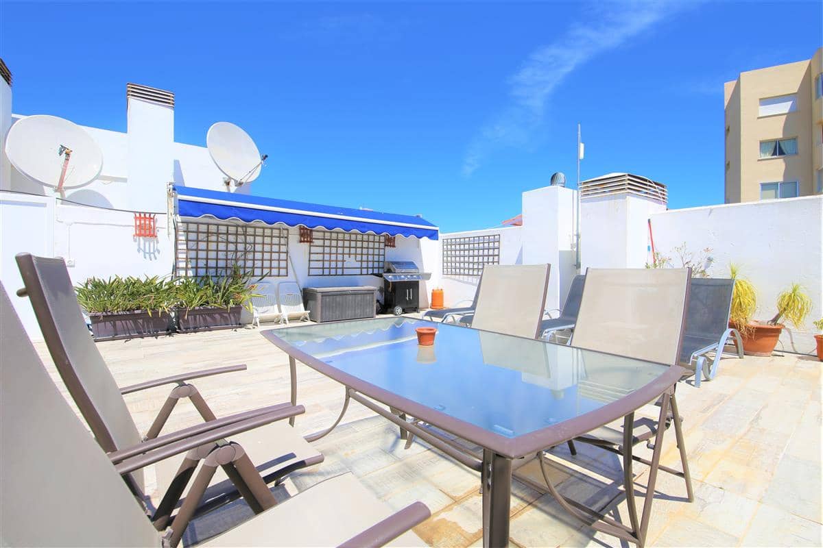 2 Zimmer Penthouse zu verkaufen in Estepona mit Pool Garage - 695.000 € (Ref: 8604471)