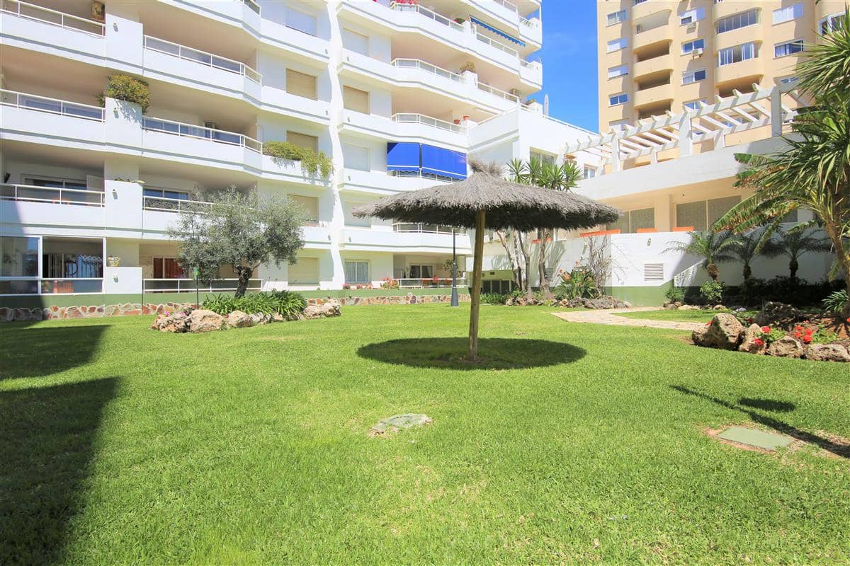 2 Zimmer Penthouse zu verkaufen in Estepona mit Pool Garage - 695.000 € (Ref: 8604471)