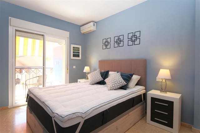 3 sovrum Takvåning till salu i Estepona med garage - 450 000 € (Ref: 8840414)