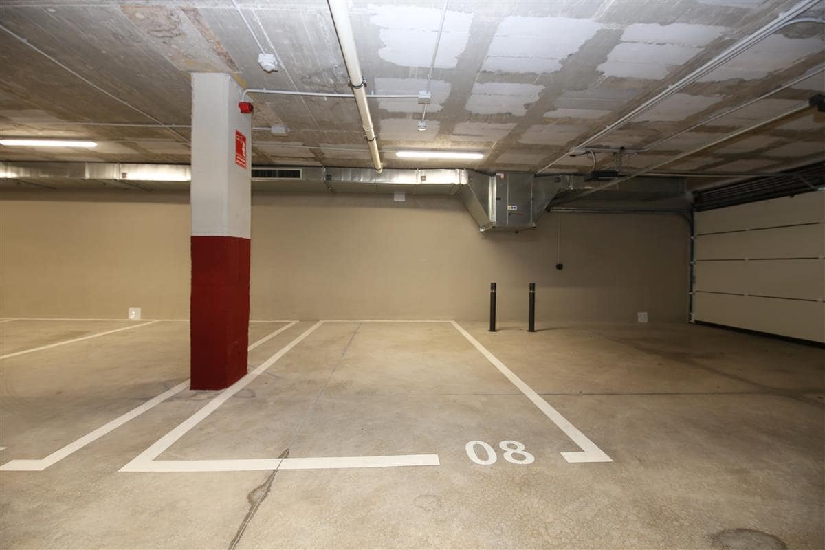 1 chambre Penthouse à vendre à Estepona avec piscine - 325 000 € (Ref: 9153008)