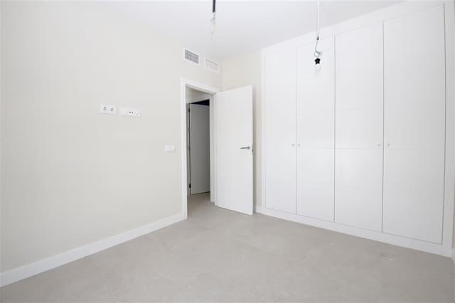 1 sypialnia Penthouse na sprzedaż w Estepona z basenem - 325 000 € (Ref: 9153008)