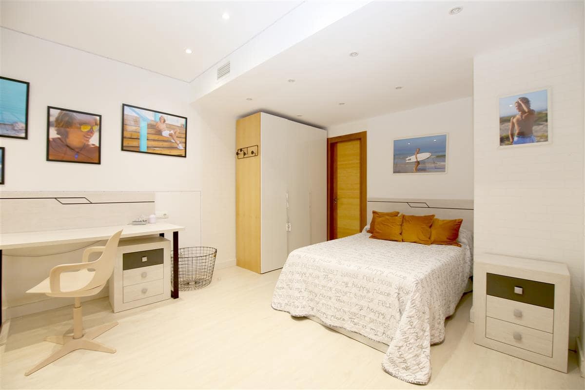 3 soveværelse Byhus til leje i Estepona med swimmingpool - € 3.000 (Ref: 9191587)