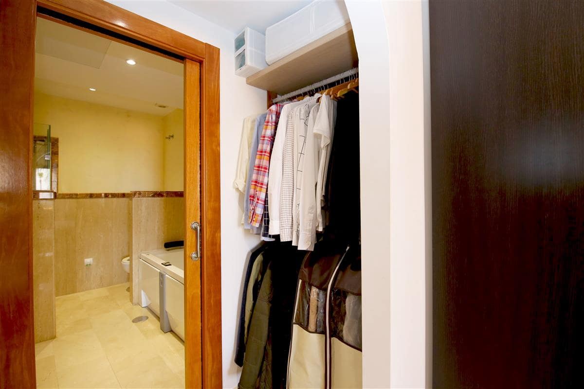 3 soveværelse Byhus til leje i Estepona med swimmingpool - € 3.000 (Ref: 9191587)