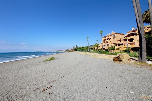 3 sypialnia Dom do wynajęcia w Estepona z basenem - 3 000 € (Ref: 9191587)