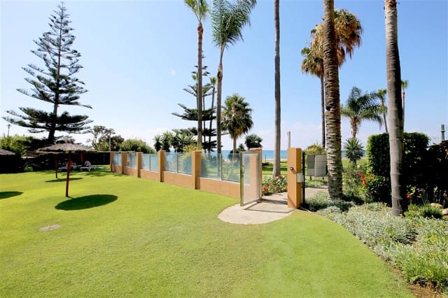 3 sypialnia Dom do wynajęcia w Estepona z basenem - 3 000 € (Ref: 9191587)