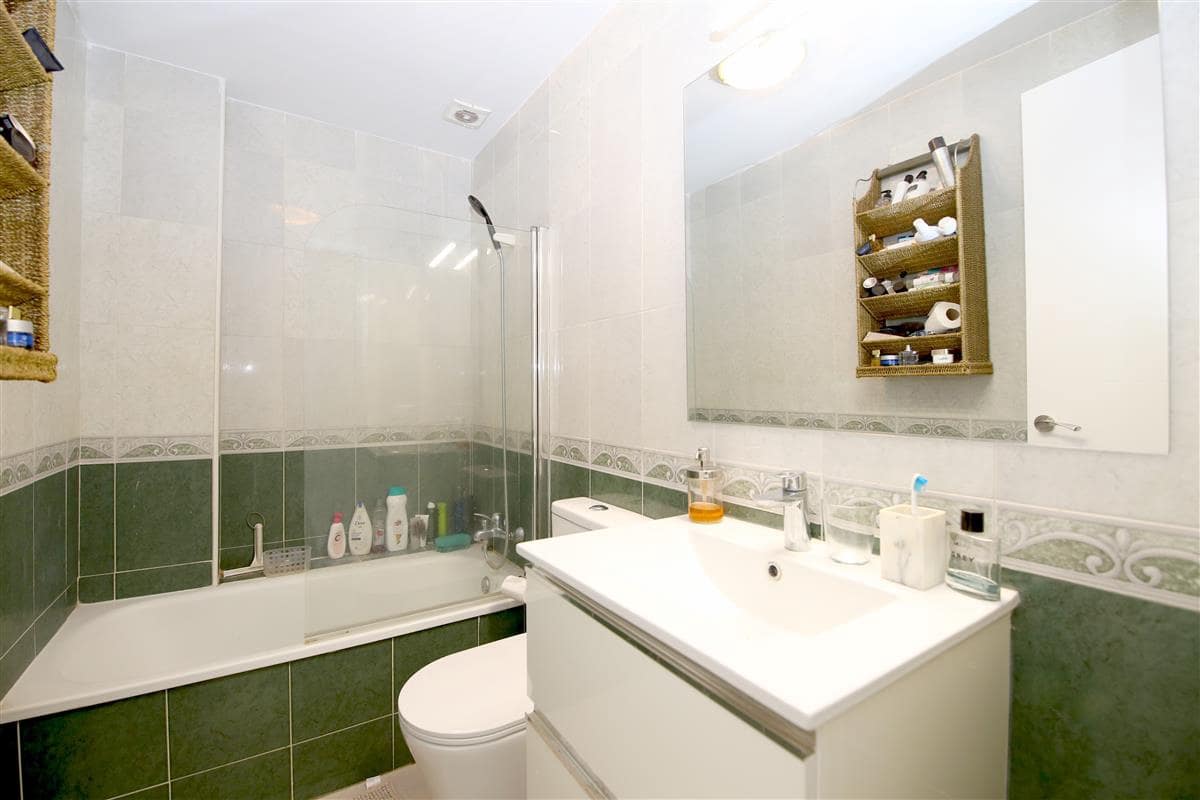 3 slaapkamer Huis te koop in Estepona met zwembad - € 365.000 (Ref: 9343574)